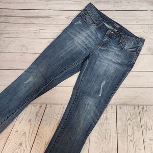 Apt. 9 Women’s Medium Blue Tapered Leg Jeans